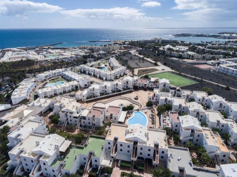 Pistachio Apartment 323 - Lanzarote Apartment Коста Тегисе Екстериор снимка