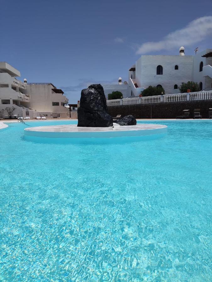 Pistachio Apartment 323 - Lanzarote Apartment Коста Тегисе Екстериор снимка