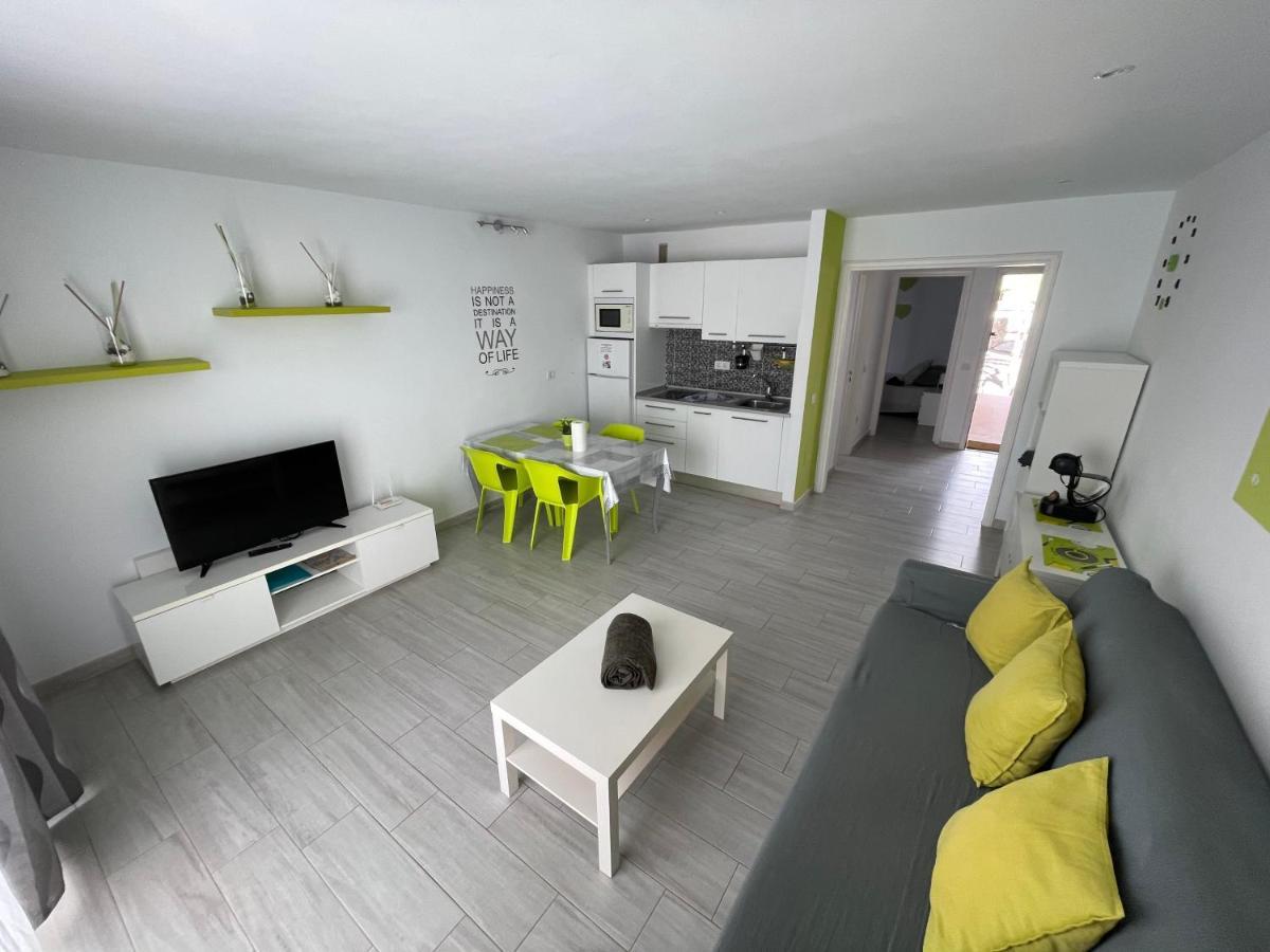 Pistachio Apartment 323 - Lanzarote Apartment Коста Тегисе Екстериор снимка